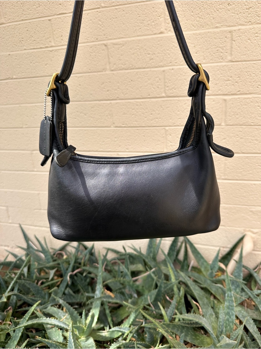 Black Coach  Leather Shoulder Bag - Classic Women's Hobo vintage 2002 legacy y2k